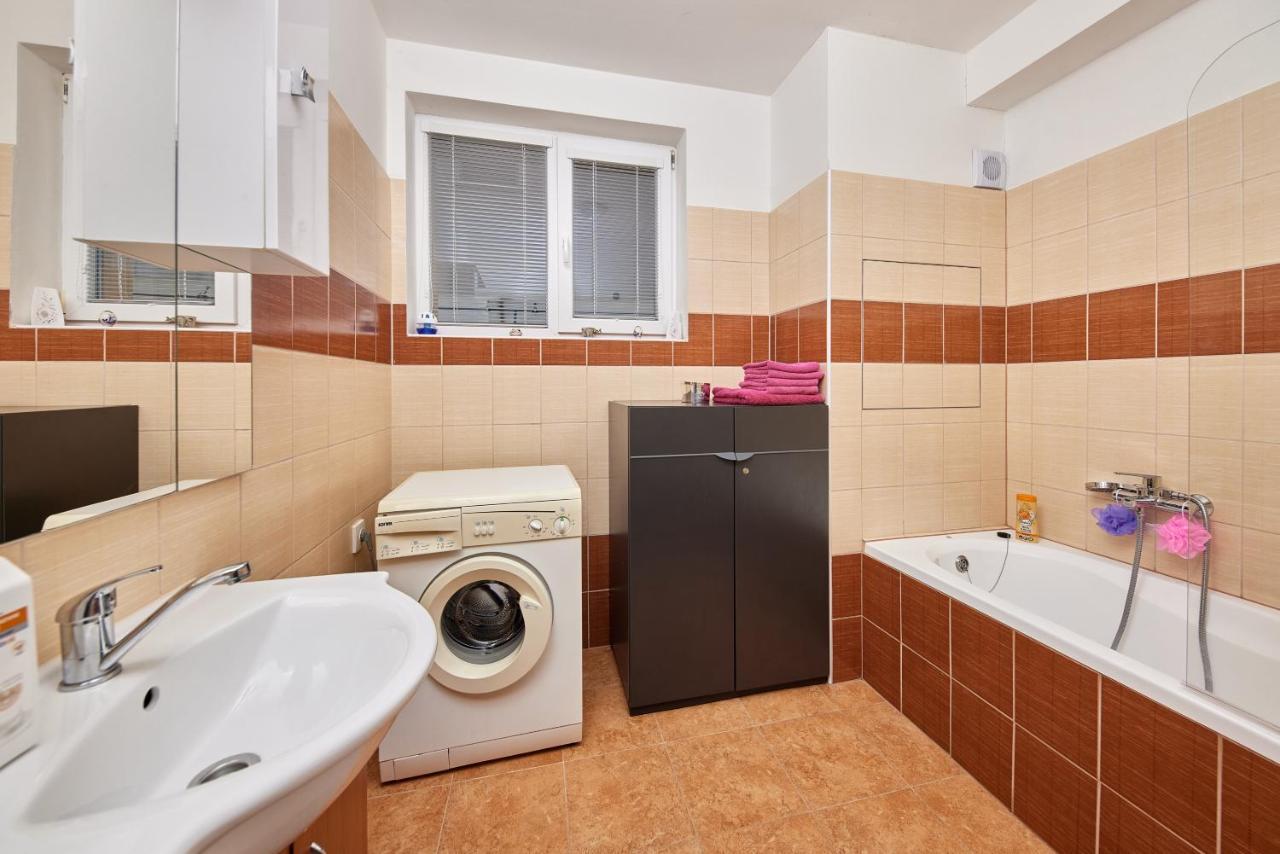 Cutie Apartment Bratislava Buitenkant foto