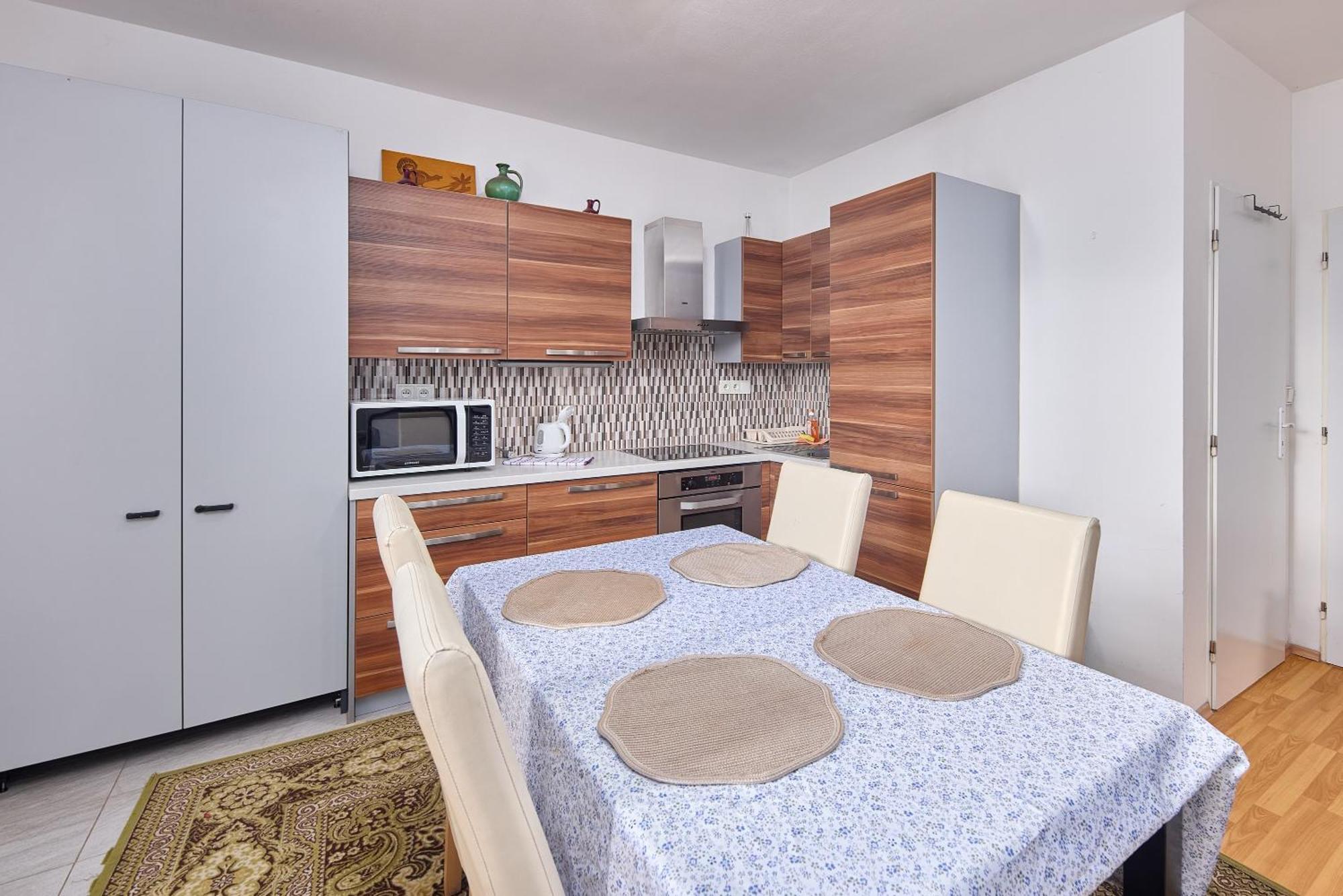 Cutie Apartment Bratislava Buitenkant foto